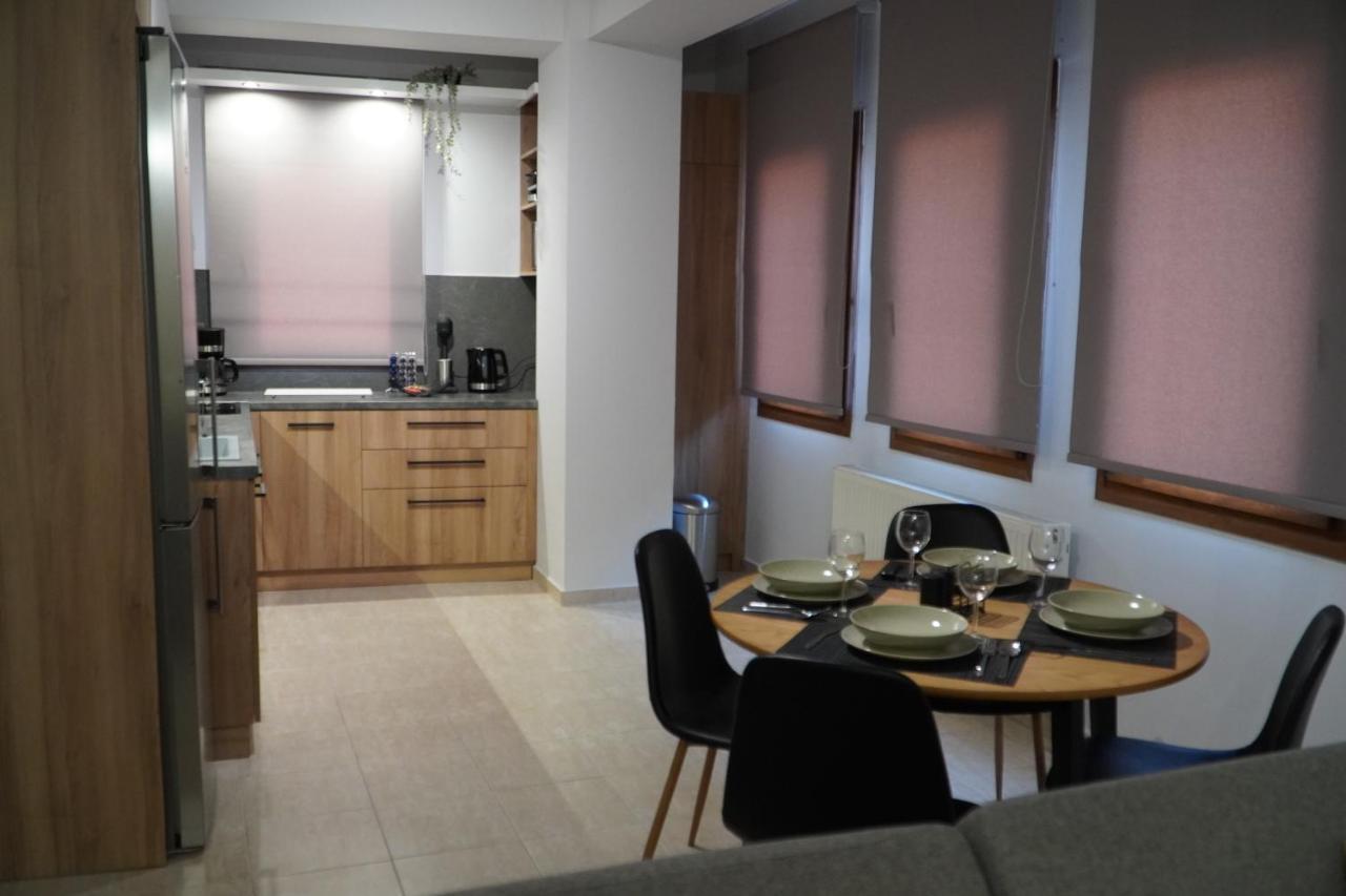 Modern Apartment In Οld Τown Salonicco Esterno foto